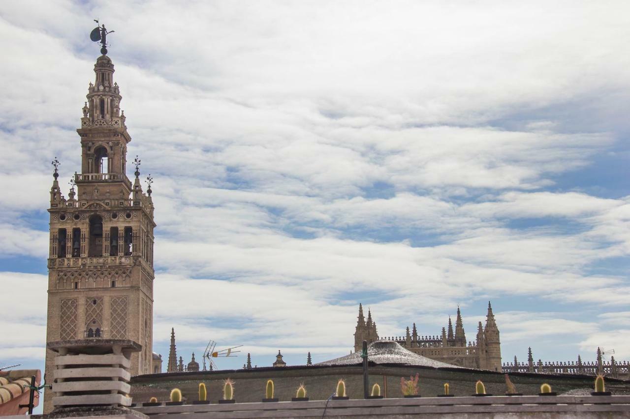 En El Corazon De Sevilla Junto A La Giralda Wifi Luaran gambar